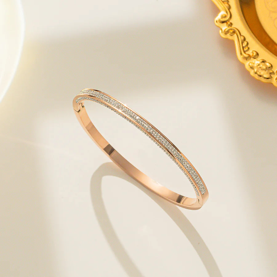 Bracciale Rigido Rose Gold in Accaio Inossidabile Placcato in Oro 18K con Zirconi